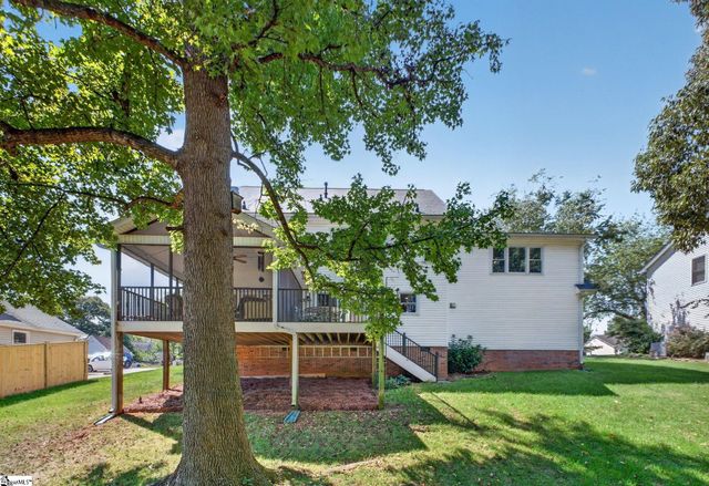 18 Middlecreek Way, Greenville, SC 29607