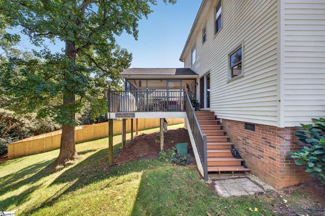 18 Middlecreek Way, Greenville, SC 29607