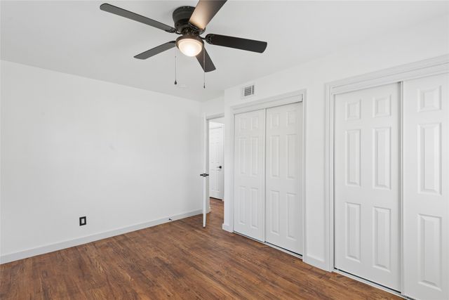 911 Vine Street, Euless, TX 76040