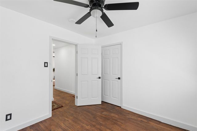 911 Vine Street, Euless, TX 76040