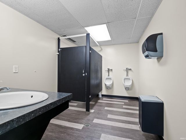 215 E Van Buren Street, Columbia City, IN 46725