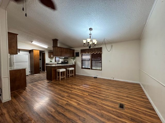 2300 W Morton Avenue 22, Porterville, CA 93257