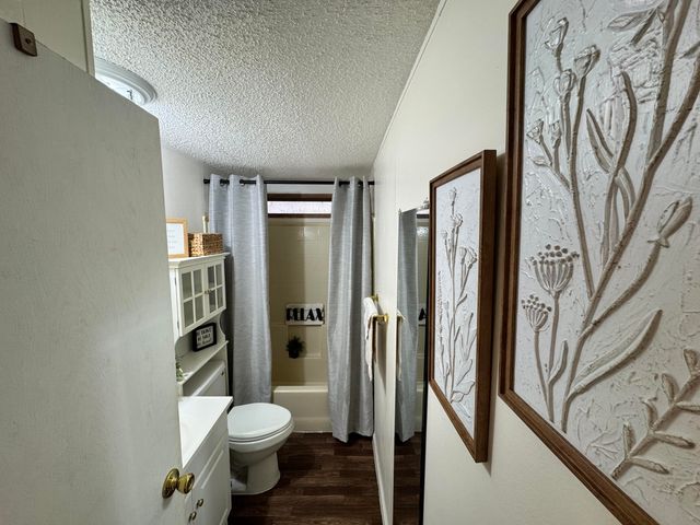 2300 W Morton Avenue 22, Porterville, CA 93257