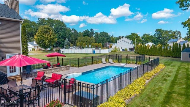 116 Charlton Road, Glenville, NY 12019