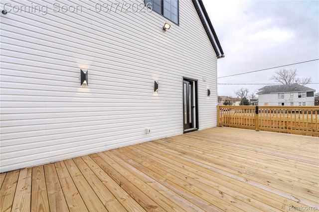 2623 Fairview Street, Detroit, MI 48214