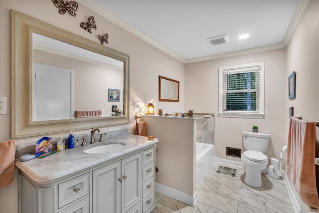 1010 Seven Springs Road, Spartanburg, SC 29307