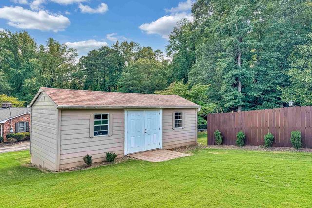 1010 Seven Springs Road, Spartanburg, SC 29307