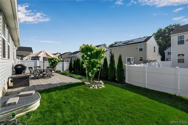 61 Allie Lane, Hamburg, NY 14075