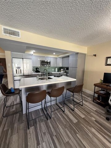 13380 SW 91st Terrace E E, Miami, FL 33186