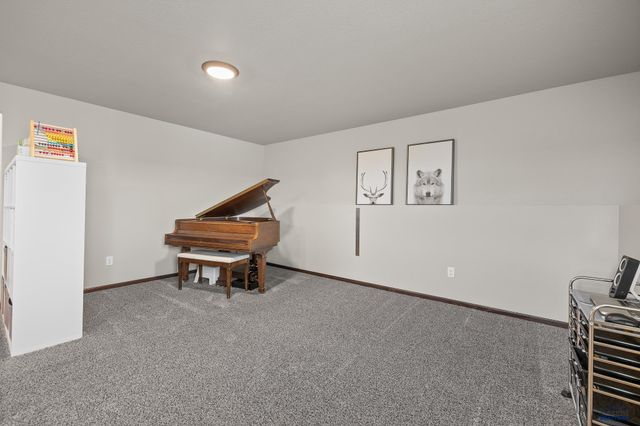 4461 MISTY WOODS LN, Rapid City, SD 57701