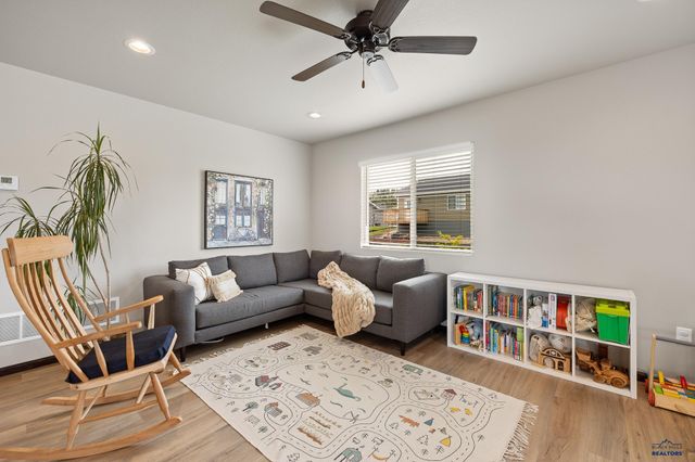 4461 MISTY WOODS LN, Rapid City, SD 57701