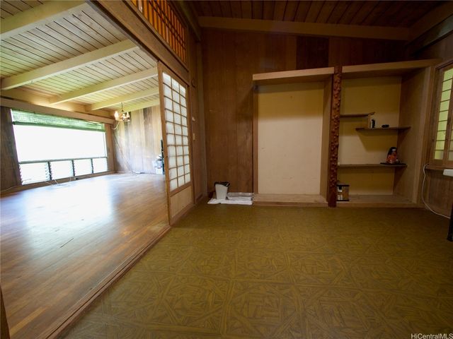 2550 Ipulei Way, Honolulu, HI 96816