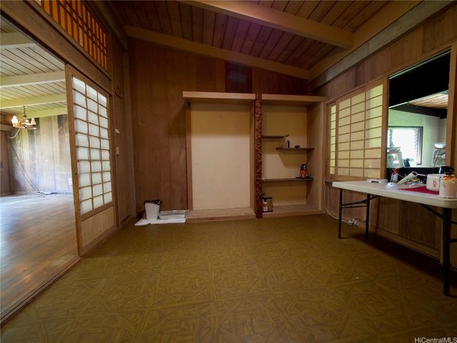 2550 Ipulei Way, Honolulu, HI 96816