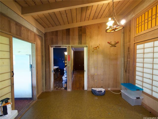 2550 Ipulei Way, Honolulu, HI 96816