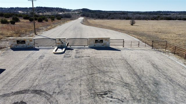 1295 Valley Ranch Road, Glen Rose, TX 76043