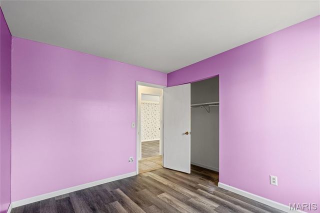 2756 Irondale Drive, Oakville, MO 63129