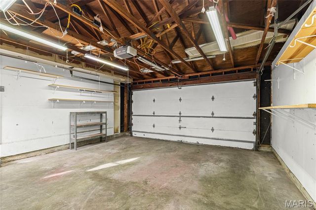 2756 Irondale Drive, Oakville, MO 63129