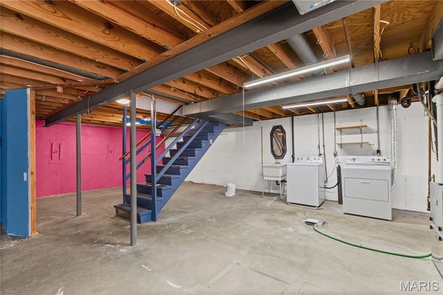 2756 Irondale Drive, Oakville, MO 63129