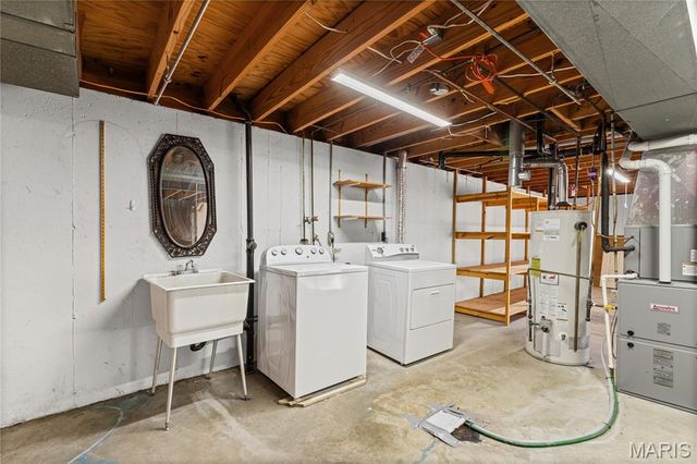 2756 Irondale Drive, Oakville, MO 63129