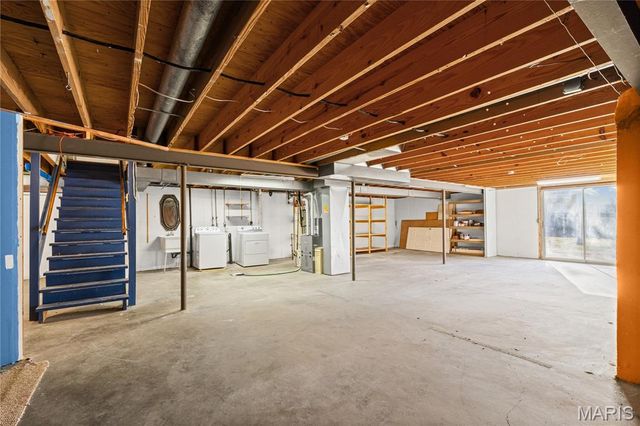 2756 Irondale Drive, Oakville, MO 63129