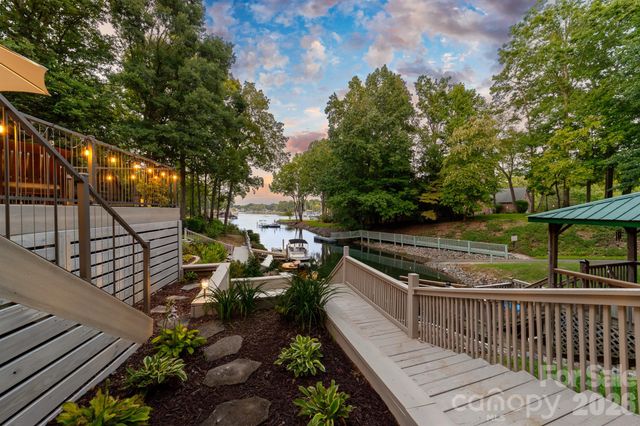 20019 Chapel Point Lane, Cornelius, NC 28031