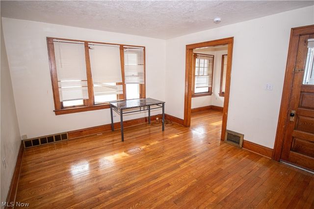 1193 E 172nd Street, Cleveland, OH 44119