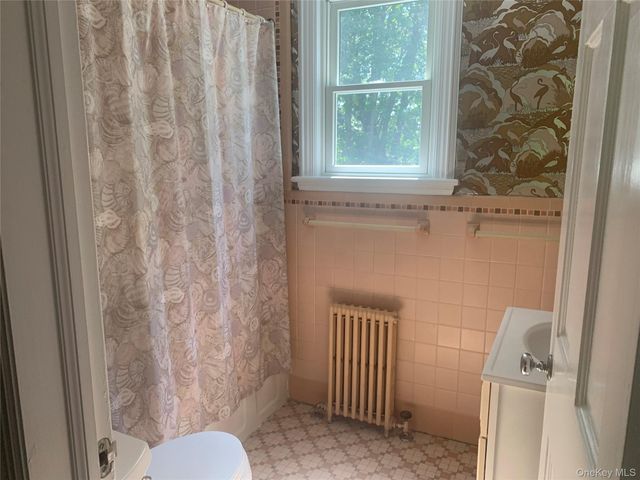 105 Laurel Lane, Port Jefferson, NY 11777