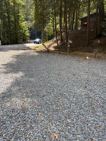 856 Ogden Drive, Ellijay, GA 30540