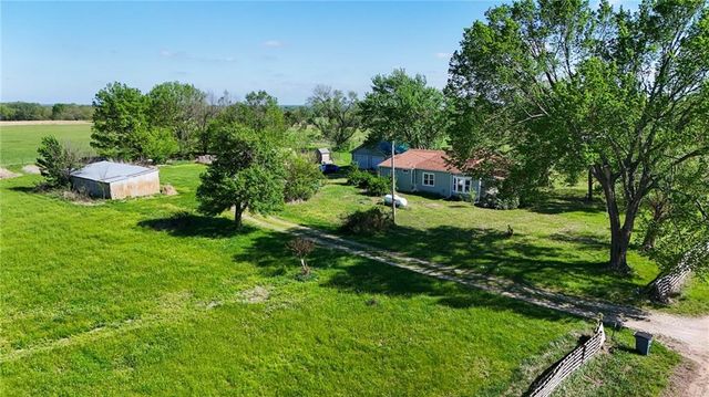 37725 Harmony Road, Paola, KS 66071