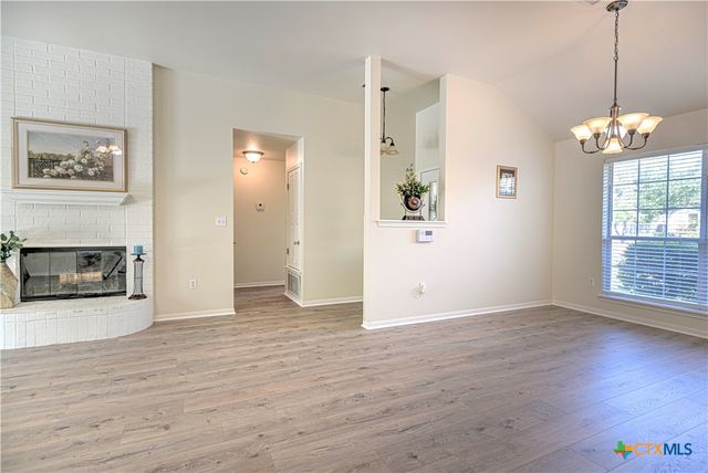 4 Aft Lane, Belton, TX 76513