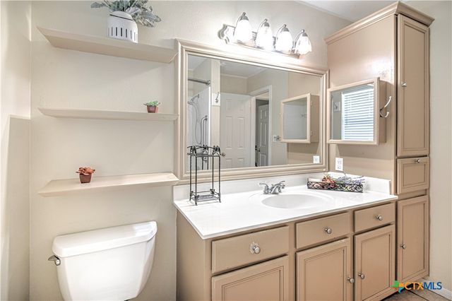 4 Aft Lane, Belton, TX 76513