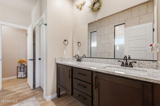 3601 BOB SNEAD Drive, El Paso, TX 79938