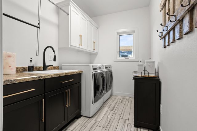 3609 Crimson Loop S, Fargo, ND 58104