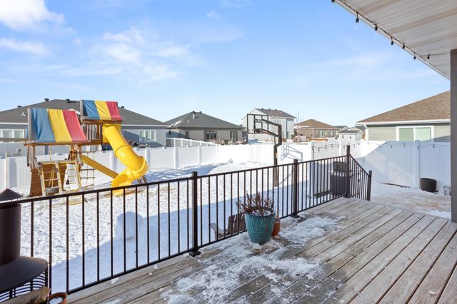 3609 Crimson Loop S, Fargo, ND 58104