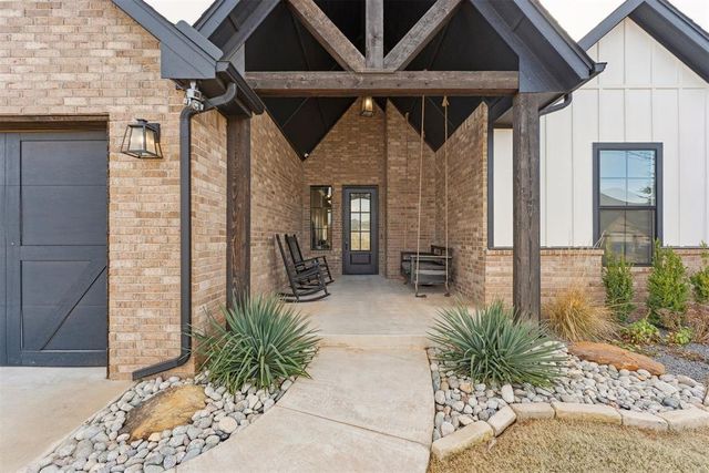 1148 Colonial Avenue, Tuttle, OK 73089