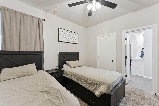 1148 Colonial Avenue, Tuttle, OK 73089