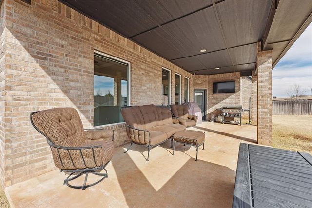 1148 Colonial Avenue, Tuttle, OK 73089