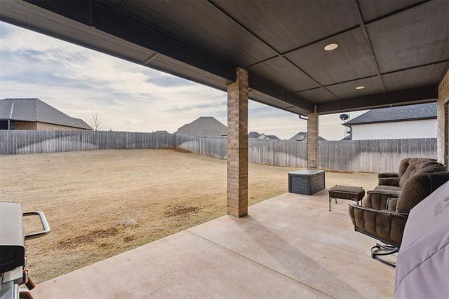 1148 Colonial Avenue, Tuttle, OK 73089