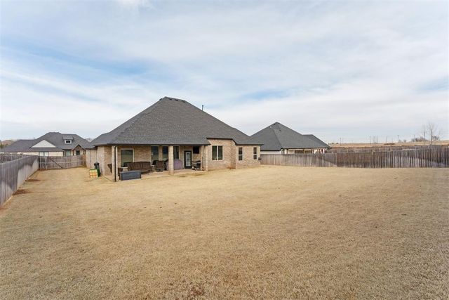 1148 Colonial Avenue, Tuttle, OK 73089