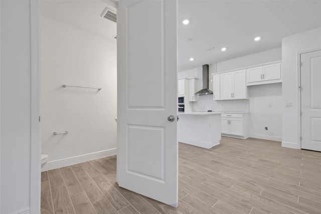 2904 VOYAGER AVENUE, St Cloud, FL 34771