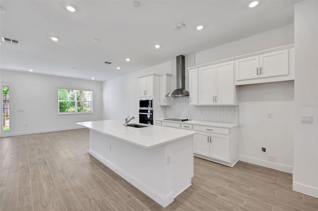 2904 VOYAGER AVENUE, St Cloud, FL 34771