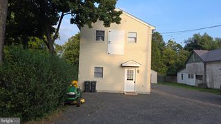 147 S MAIN ST #2, Quakertown, PA 18951