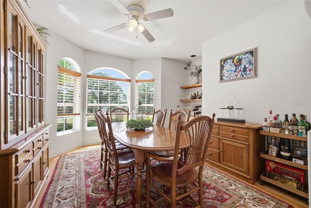 2017 HARBOUR WATCH CIRCLE, Tarpon Springs, FL 34689