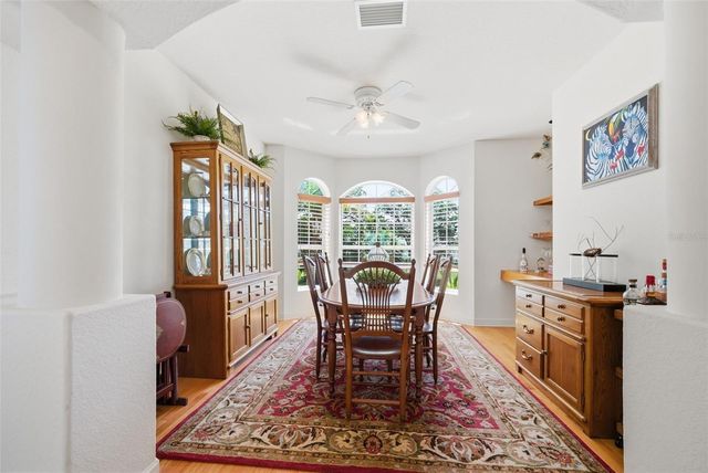2017 HARBOUR WATCH CIRCLE, Tarpon Springs, FL 34689