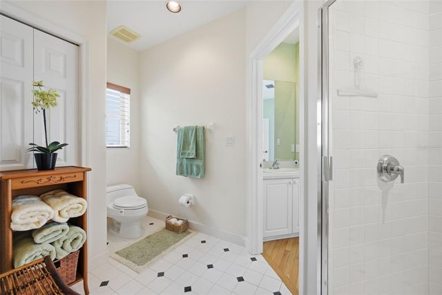 2017 HARBOUR WATCH CIRCLE, Tarpon Springs, FL 34689