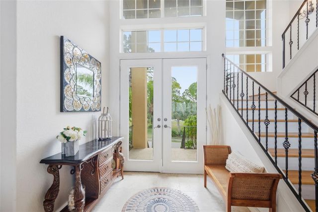 2017 HARBOUR WATCH CIRCLE, Tarpon Springs, FL 34689