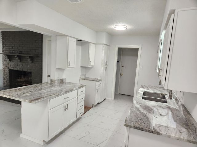 1838 Oak Hill Circle, Dallas, TX 75217