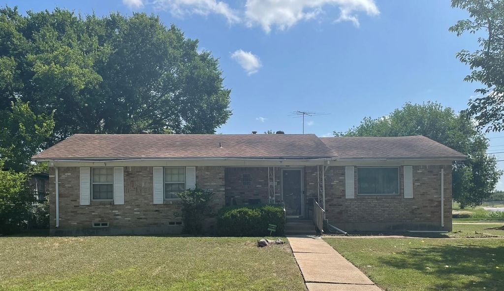 1838 Oak Hill Circle, Dallas, TX 75217