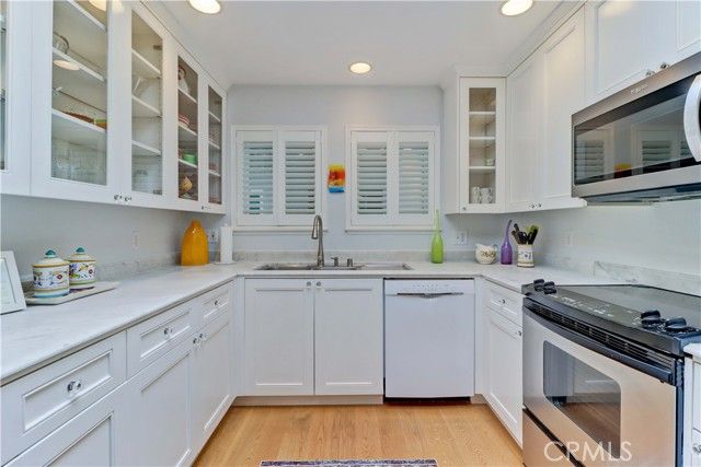 580 Avenida Majorca O, Laguna Woods, CA 92637