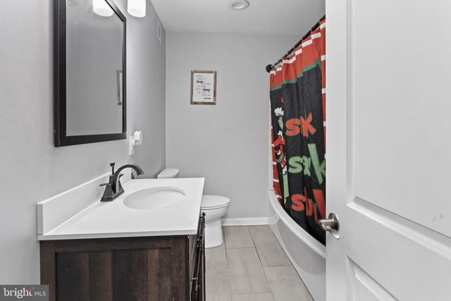 55 FINLEY AVE, Hamilton, NJ 08610